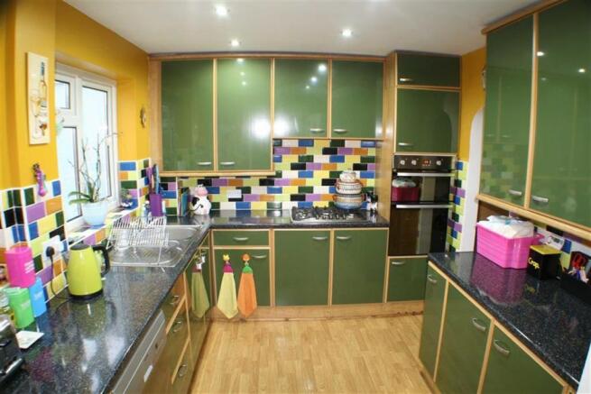 KITCHEN: