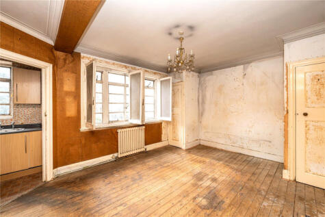 Vicarage Court, Vicarage Gate, W8 4