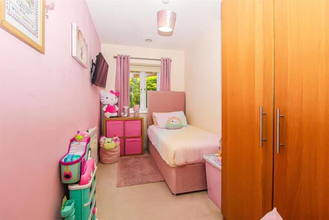 2 bed Apartment for sale Image 7