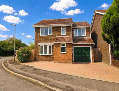 James Grieve Avenue, Locks Heath, Southampton