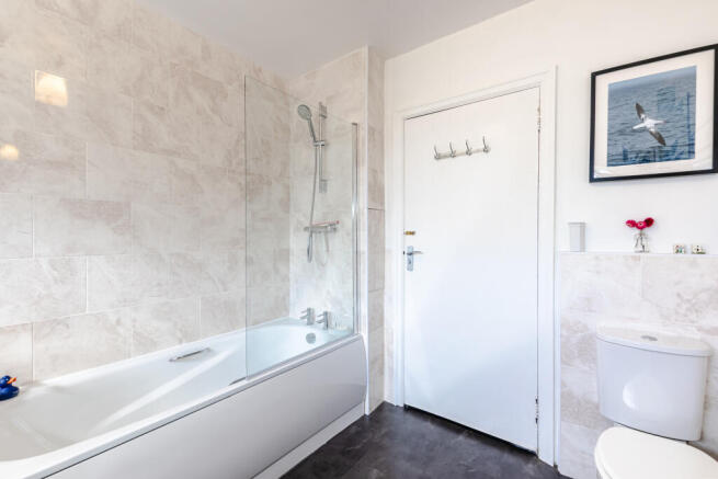 bathroom2