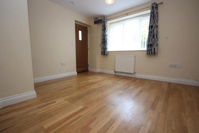 Living Area 4.JPG