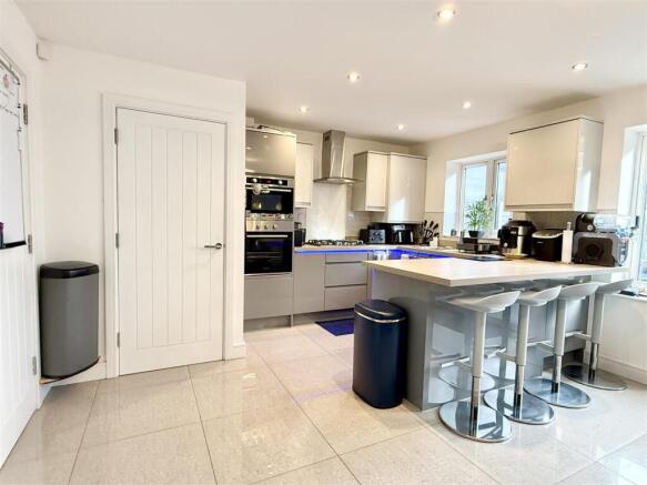 Fishers Bridge Tividale Kitchen 1.jpg