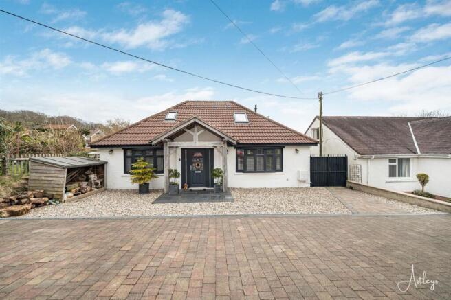3-bed house on Gilfach Road, Neath, SA10, £399,950