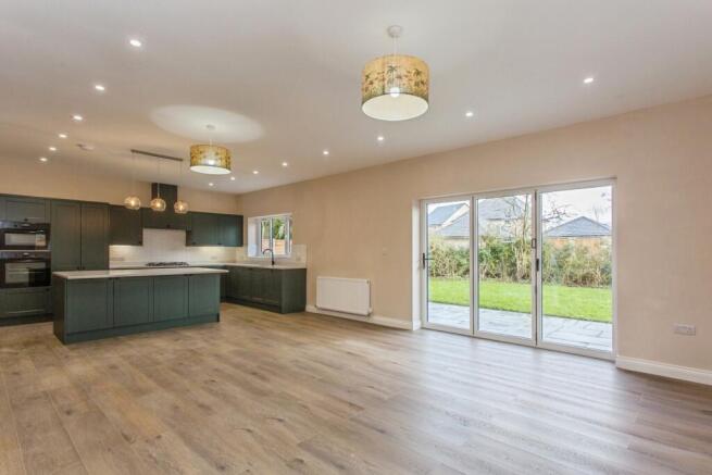 Kitchen Diner/Family