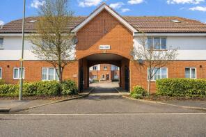 Flat 2, 101 Holly Court, Sandy Lane, Oxford OX4 6LR