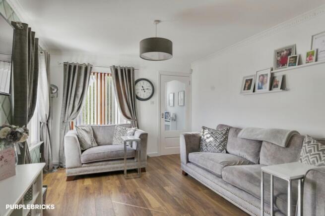 Neistpoint Drive, Glasgow, G33 photo 3