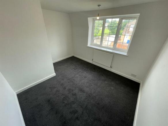 Bed 2.jpeg