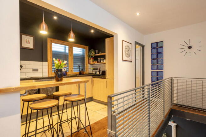 2 bed Duplex for sale Image 8