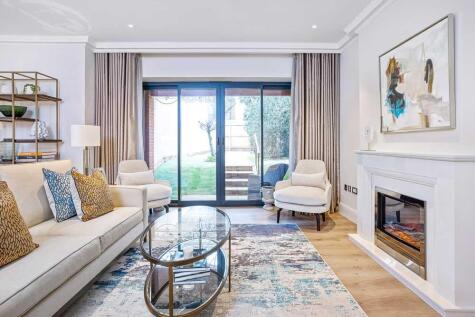 Mulberry Court, Hampton Wick