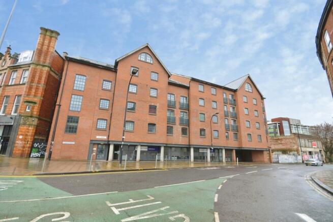 1 bed Flat for sale Image 12