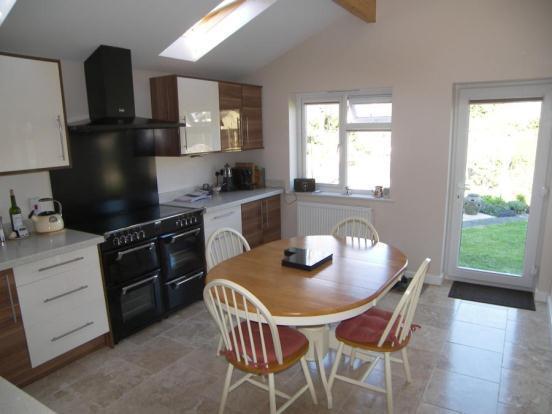 Kitchen (2)