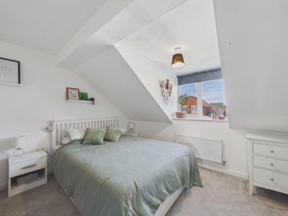 3 bed Semi-Detached for sale Image 11