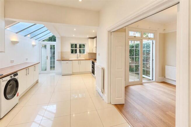 Kitchen and Lounge