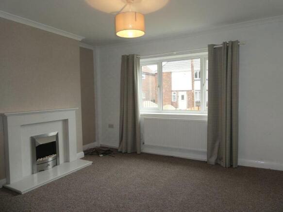 3 bed Semi-Detached to rent Image 8