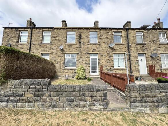 3 bed Terraced to rent in shepley
