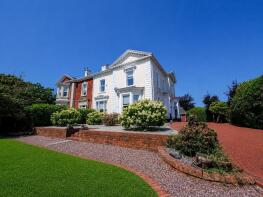 10, Westcliffe Road, Southport PR8 2BN