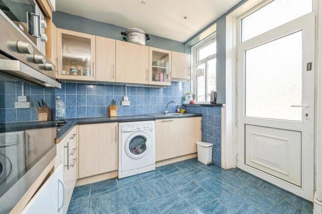 2 bed Terraced for sale Image 4