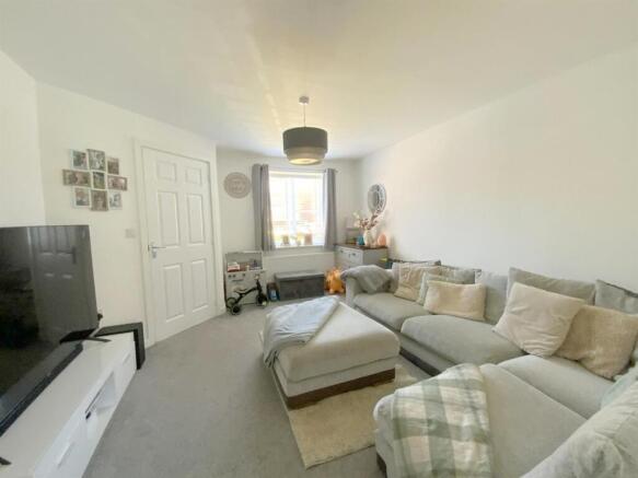 Parklands Avenue, Humberston photo 4