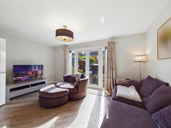 3 bed Semi-Detached for sale Image 6