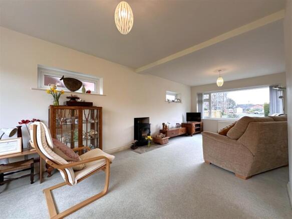 Generous Living Room 125