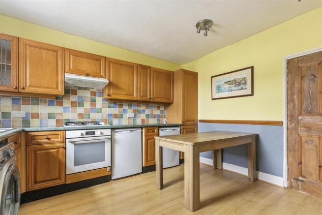 2 bed Terraced for sale Image 5