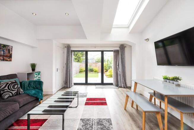 Flat 1, 2 Victoria Terrace, Bath, BA2 3QZ-9.jpg