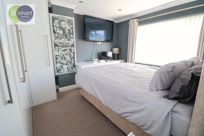 3 bed Semi-Detached for sale Image 9