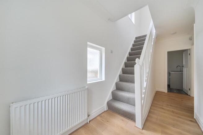 3 bed Semi-Detached for sale Image 10
