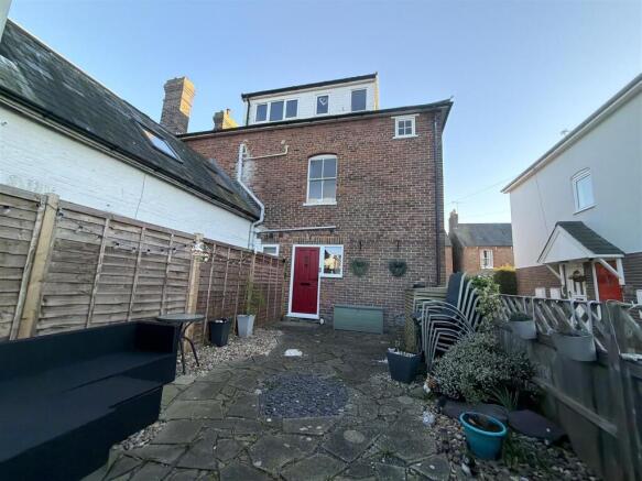Garden rear