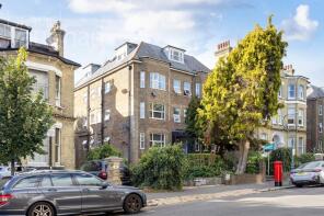 Flat 6, Bramber Court, Eaton Gardens, Hove BN3 3TS
