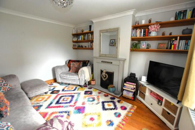 Lounge 1