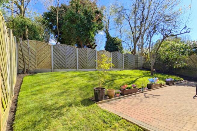 4 bed Detached for sale Image 4