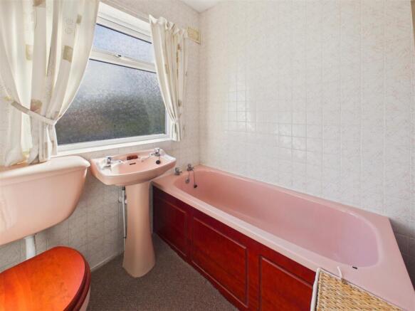 3 bed Terraced for sale Image 10