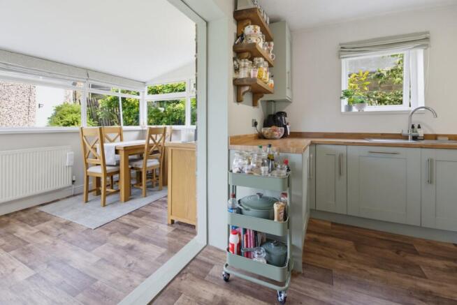 2 bed Semi-Detached for sale Image 3