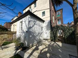 Flat 2, 150, Elm Grove, Southsea PO5 1LR