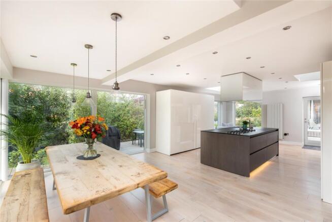 Kitchen/Breakfast