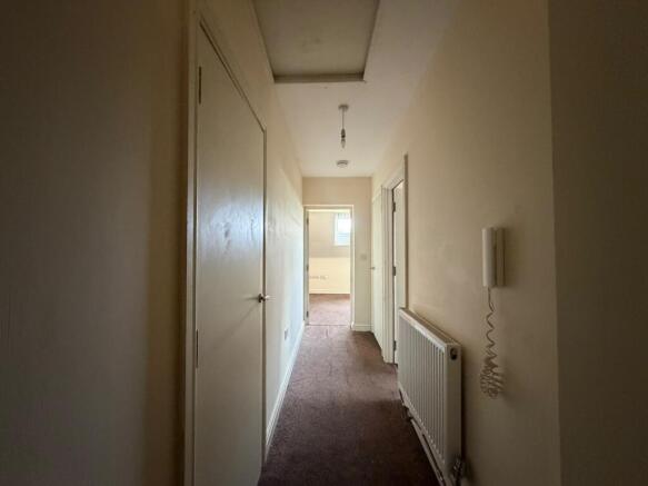 Two Bedroom Flat On The Green
