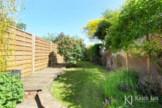 garden 2.jpg