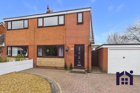 Cedar Avenue, Euxton, PR7