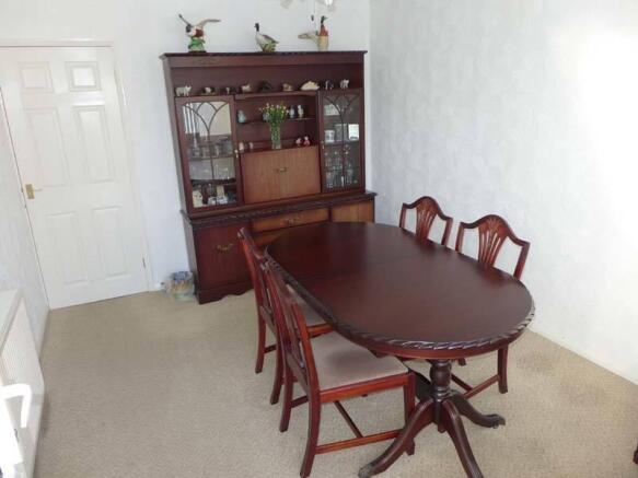 Dining/Fourth Bedroom
