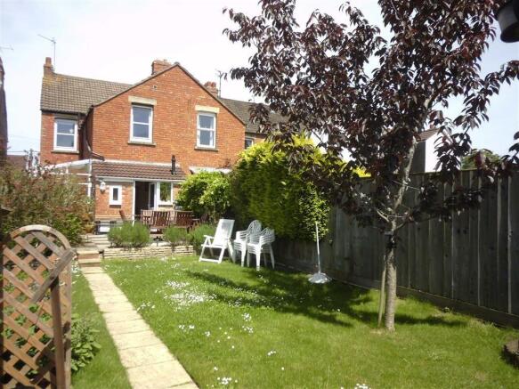 Rear Garden & Parkin