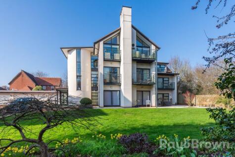 Seren Court, Cyncoed Road, Cardiff