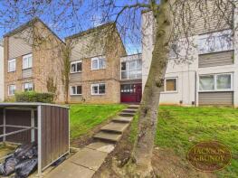 32, Spenfield Court, Northampton NN3 8LZ
