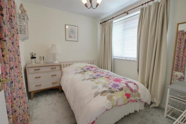 bedroom 3.jpg