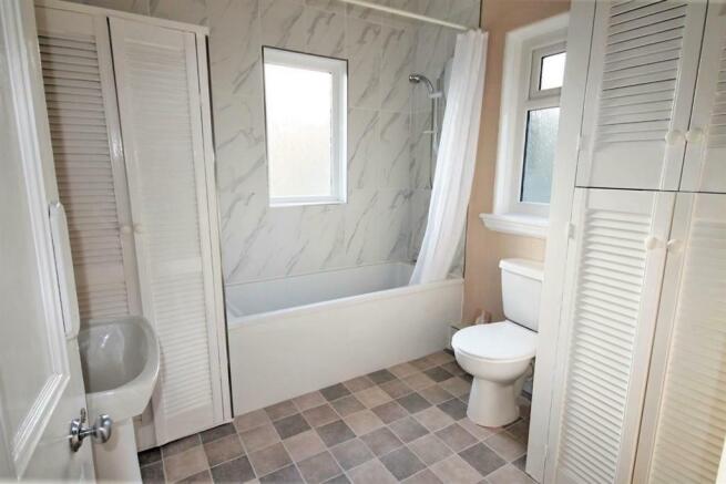 1 bed Flat for sale Image 9