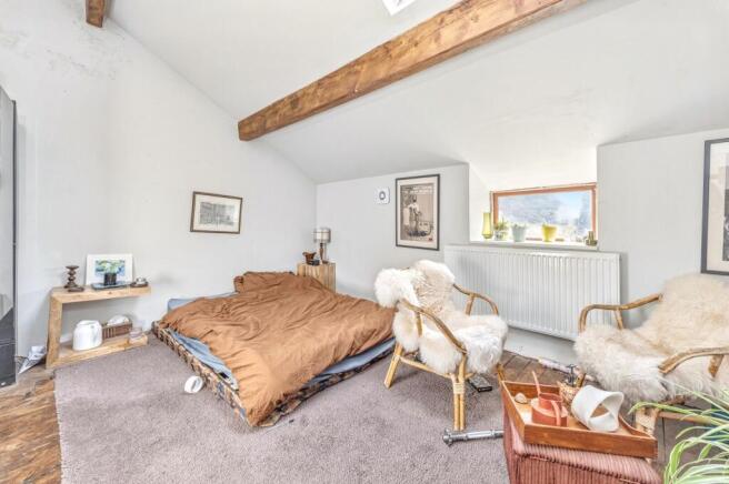 4 bed Terraced for sale Image 4