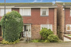 25, Faversham Avenue, London E4 6DT