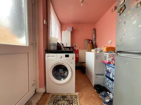 3 bed Terraced for sale Image 4