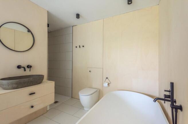 Ensuite